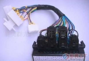 批發(fā)十五路保險(xiǎn)絲盒總成_電子元器件_世界工廠網(wǎng)中國產(chǎn)品信息庫